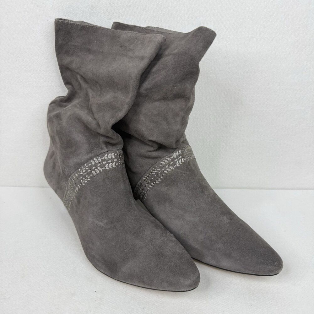 Silent D Tironis Stitched Scrunched Women’s Boot Gray Suede Size 8 / 39 1120